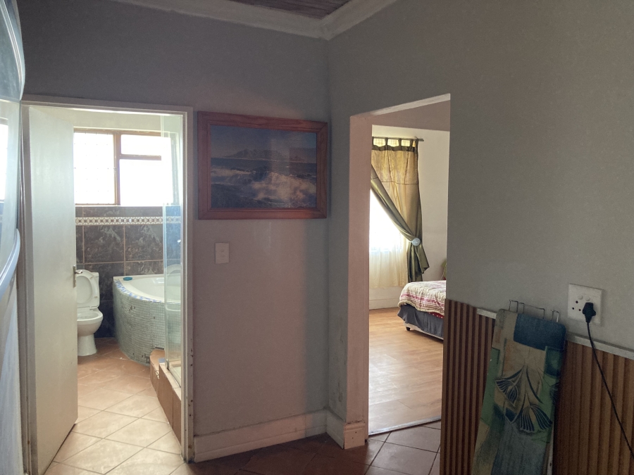 5 Bedroom Property for Sale in Bettys Bay Western Cape